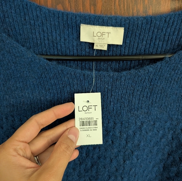New With Tags Loft Outlet Blue Sweater Size XL - Picture 2 of 5